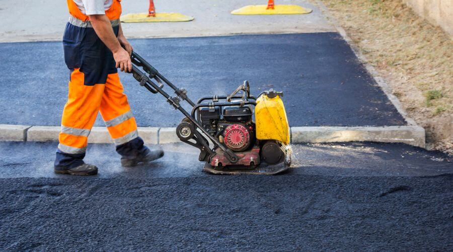 Professional gutter cleaning in Emerson, NJ